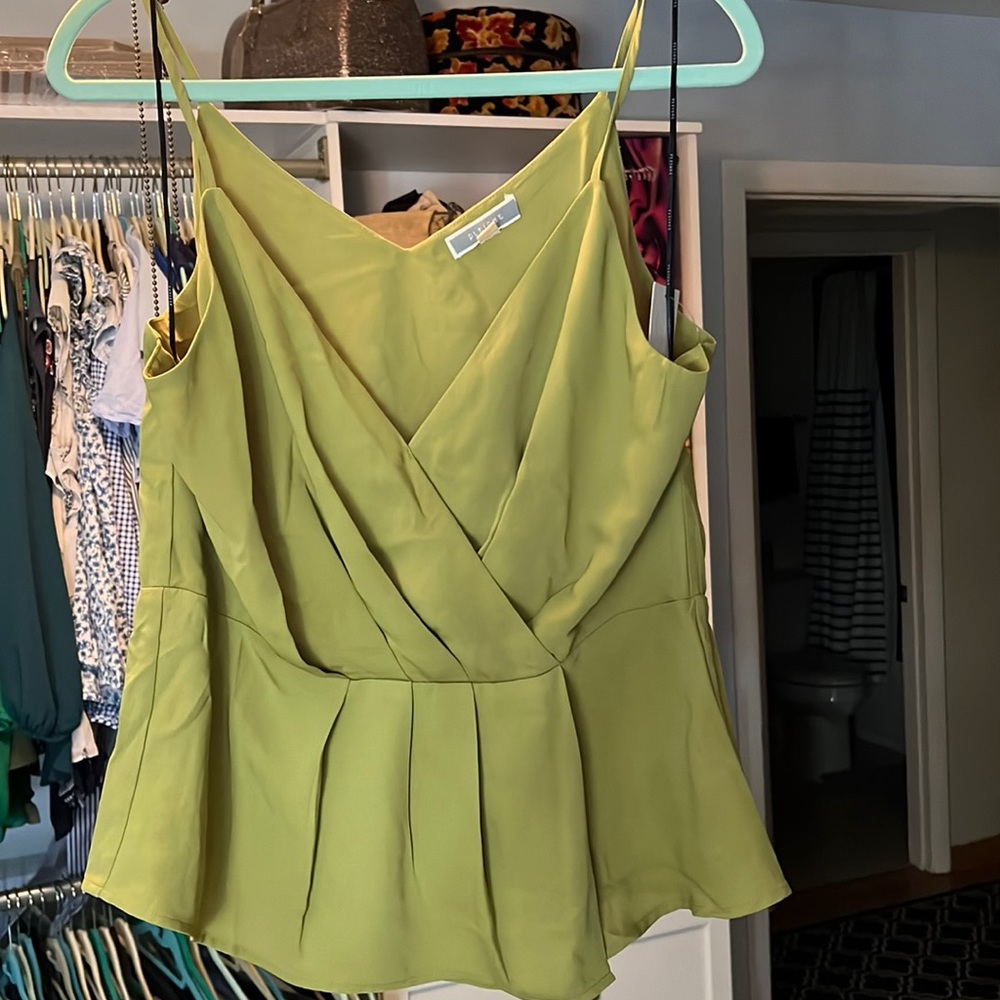 Pleione green strapped wrap top sz L